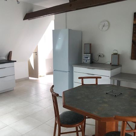Residence Merlin Appart Des Druides Saint-Malon-sur-Mel Esterno foto